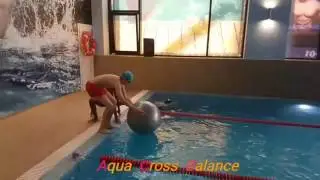 Летний детский лагерь, игры на воде