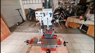 I bought a Holzmann ZX 7050 milling machine.