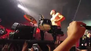 Josh Dun - Crowd Drumming
