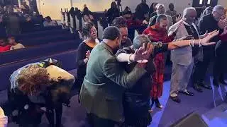 Bishop Hezekiah Walker Invites you to Worship With Us!