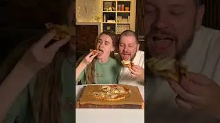 Не играйте с едой! Только если не планируете потом её съесть 😁 