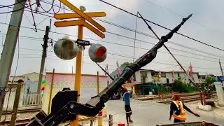AKHIRNYA!!, Uji Coba Palang pintu Terbaru perlintasan KA Taman Kota Jakarta