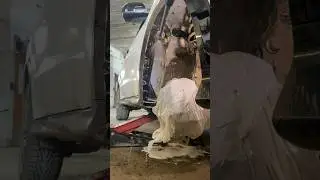 Шумоизоляция передних арок.