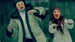 Новий рік настає. Старий утікає! Вітаю нині рік вам дочекати.)