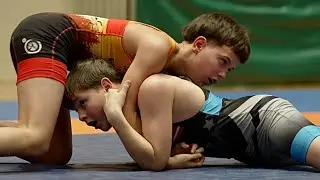 U17 Gleb Galat (EST) vs Danila Sipulins (LAT) 44kg. Freestyle boys youth wrestling tournament.