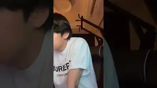 Taehyung's unreleased song on Twitter (he's gonna delete it soon)