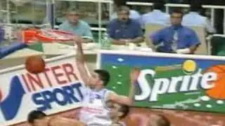 Danilovic dunks on Sabonis
