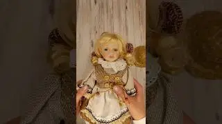 Колекційна лялька/подарунок з Бельгії