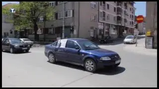 Srpske zastave i Vučićeve fotografije u Nevesinju