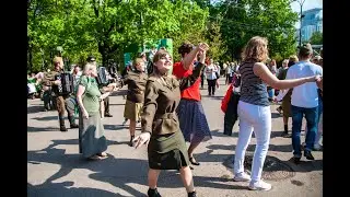 Танцы военных лет, под русскую гармонь!