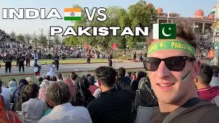 Pakistan vs India - Wagah Border Ceremony (The Craziest Border in the world !)