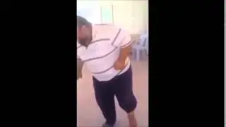 Poposuyla Alkış Sesi Çıkaran Adam