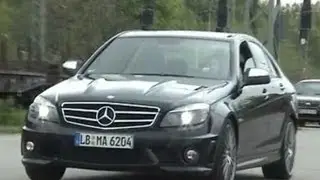 Mercedes C63 C 63 AMG V8 awesome loud Sound flyby Klang full throttle Acceleration test drive