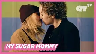 Hooking Up With A Hot Young Bartender | Lesbian Romance | 'Féminin/Féminin'