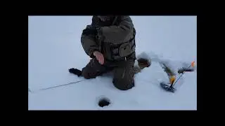 Выезд  за  щукой   Пробиваем  дорогу  на  АЗИМУТЕ