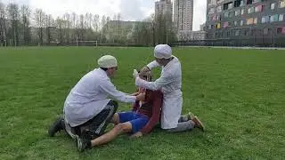 ML 104 y ML 114 Primeros auxilios en el fútbol con lesión en la cabeza