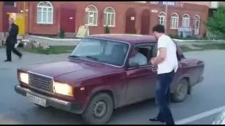 Акция раздачи воды и фиников на дорогах Ингушетии