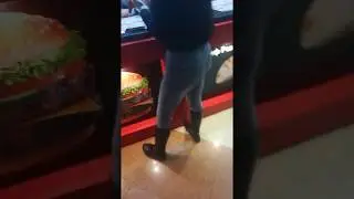 Заснял попу, в честь смерти Шмейхеля