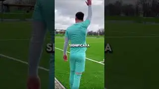 POR ISSO OS JOGADORES LEVANTAM A MÃO NO ESCANTEIO!