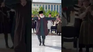 Зажигательный Чеченский танец...