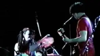 09. The White Stripes - Jimmy The Exploder Pomona 2002.avi