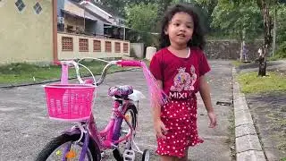 Sepeda Anak Perempuan Genio Iris 18 inch
