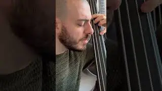 Bass solo on ‘Prelude to a kiss’