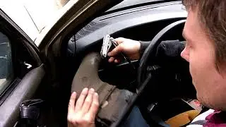How to remove the left sail panel on a Mercedes 190 W201