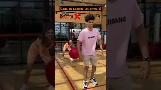 Сбей мячом! 🔥 #Shorts