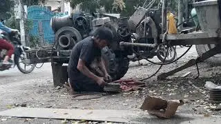 Cách gắn bô li vào phía sau trục của bơm nhớt trợ lực của xe công nông