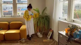 seasonal spruce ✦ messy girl tidies up her art studio for once