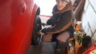 Замена задних стоек амортизаторов Opel 