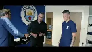 Спонсор Manchester City QNET 
подарил игрокам часы CIMIER