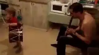 Маленький барабанщик от бога