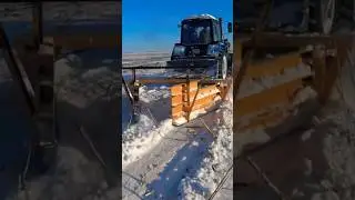ТРАКТОР МТЗ ПАШЕТ СНЕГ. ЗАЧЕМ? 