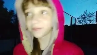 знімала моя подруга Віка:  поход в якійсь двір, і в баскетбольну площадку.