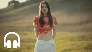 Lizzy McAlpine - Ceilings (Lyrics)