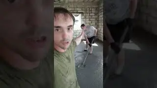 Заливка пола первого этажа бетоном через окно просто.