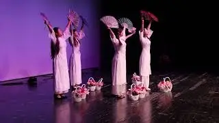 Vietnamese Traditional Dance