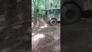 Чутка подтолкнул🤣🤣🤣