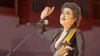 Amparo Sánchez - Siempre Es Azul  💙 (En Directo)