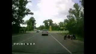 чёткие пацанчики,на обочине с пивасиком)