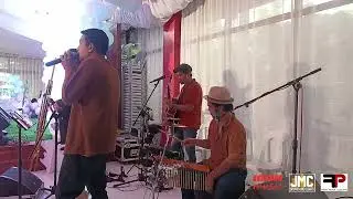 First Peter Acoustic -   Raining In Manila