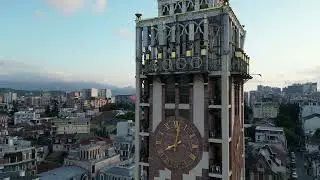 Башня с часами в Батуми с дрона