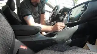 Center Console Top Removal - 2021 Subaru Outback (Gen 6)