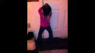 Baby twerks