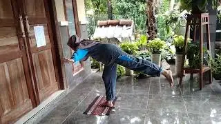 UJIAN PRAKTEK SENAM LANTAI || INTAN LUTFIANTY (9D/32)