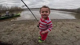 First Time Fishing #kidsvideo #kids #family #dadlife #momlife #fishing #fishingvideo