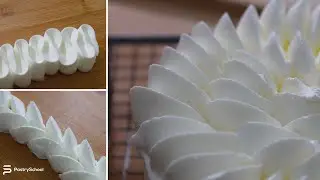 Come creare 3 decorazioni eleganti per i tuoi dolci con la sac a poche.