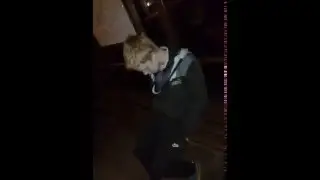 Кузен устал и решил остаться.